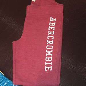 abercrombie purple tights